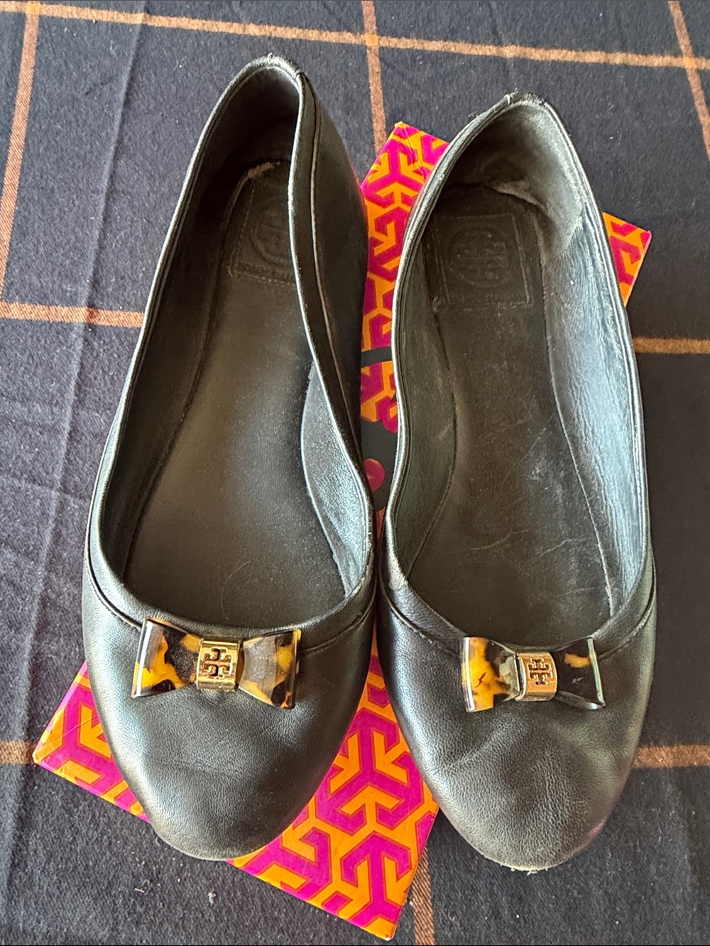 Tory Burch Black Leather Ballet Flats with Tortoiseshell Bow